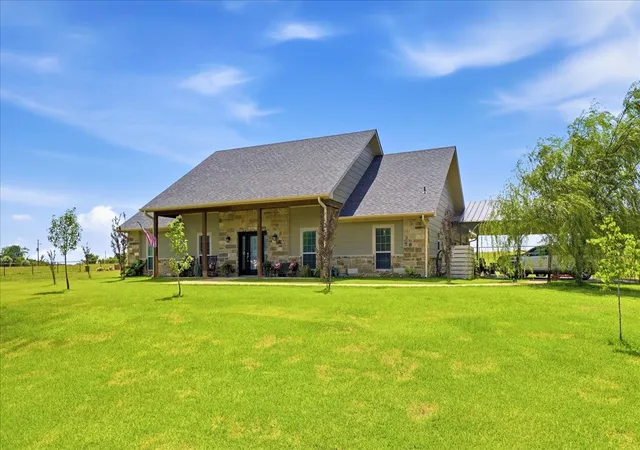 Homes for sale in Malakoff, TX | 12800 County Road 1311, Malakoff, TX 75148 | MLS# 21320903