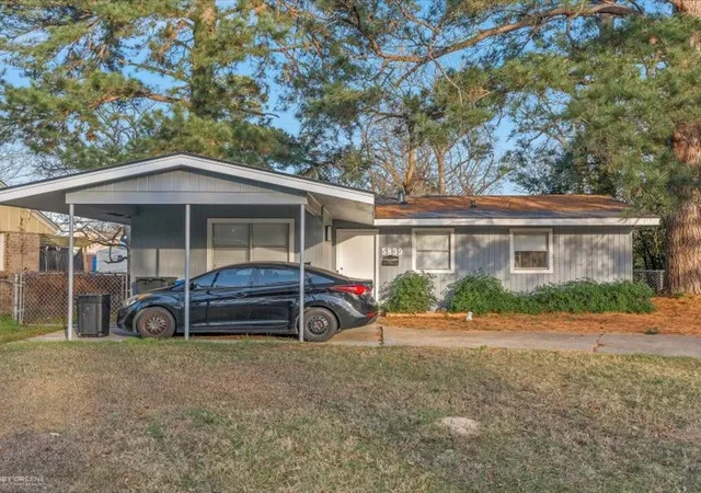Photo 2 of Single family home for sale at 5839 W Canal Blvd, Shreveport, LA 71108 | MLS# 21320935 | Listing updated on 2026-07-04