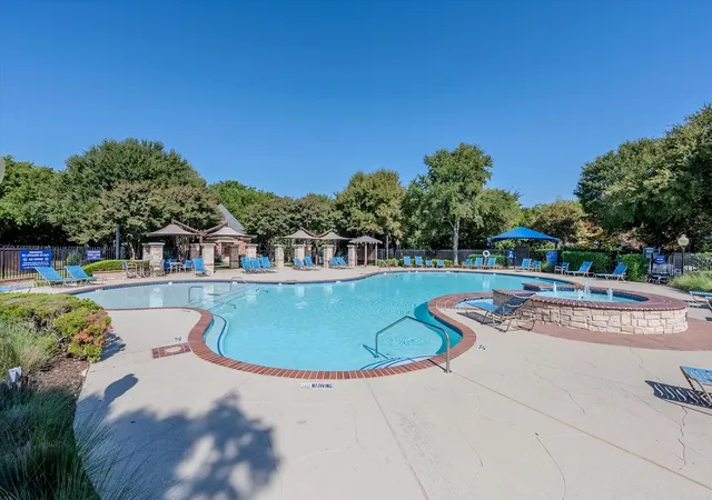 Photo 1 of Single family home for sale at 6945 Shoreview Dr, Grand Prairie, TX 75054 | MLS# 21316739 | Listing updated on 2026-07-21