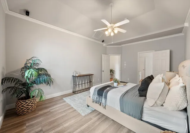 Photo 3 of Single family home for sale at 6945 Shoreview Dr, Grand Prairie, TX 75054 | MLS# 21316739 | Listing updated on 2026-07-21