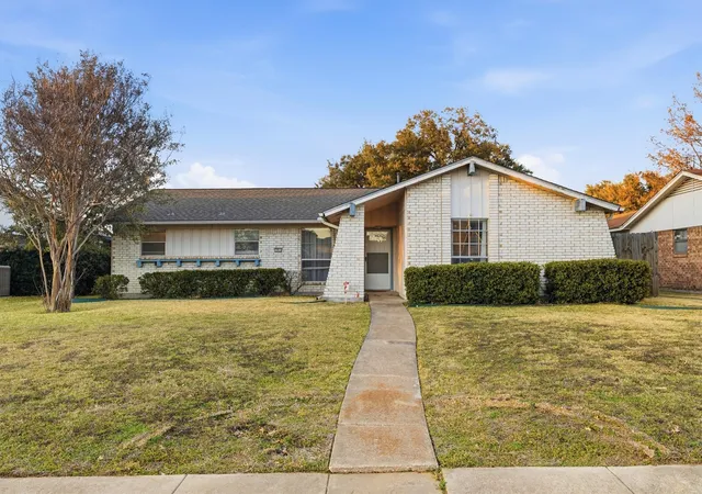 Photo 1 of Single family home for sale at 1913 Mission Dr, Garland, TX 75042 | MLS# 21320532 | Listing updated on 2026-08-04