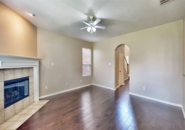 5th image of 413 Perkins Dr, Lantana, TX 76226 | MLS# 21318287