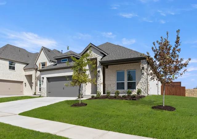 Photo 2 of Single family home for sale at 5316 Blue Cypress Dr, Fort Worth, TX 76179 | MLS# 21321013 | Listing updated on 2026-09-23