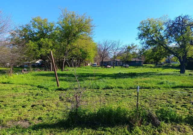 Photo 3 of Land for sale at 508 E College Ave, Comanche, TX 76442 | MLS# 21321050 | Listing updated on 2026-09-23