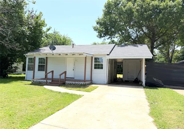 Photo 2 of Single family home for sale at 1508 N Hoard Ave, Sherman, TX 75090 | MLS# 21321036 | Listing updated on 2026-07-04