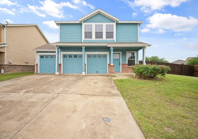 Photo 3 of Sale Pending at 128 Hancock St, Venus, TX 76084 | MLS# 21321071 | Listing updated on 2026-08-28