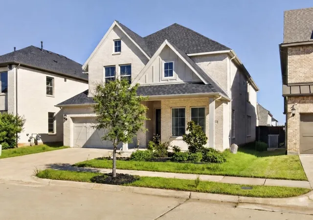 3rd image of 213 Scottish Wy, Mansfield, TX 76063 | MLS# 21320891