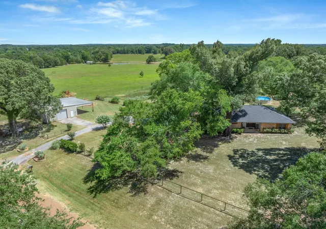 Photo 3 of Sale Pending at 838 Vz County Road 4404, Ben Wheeler, TX 75754 | MLS# 21320542 | Listing updated on 2026-09-25