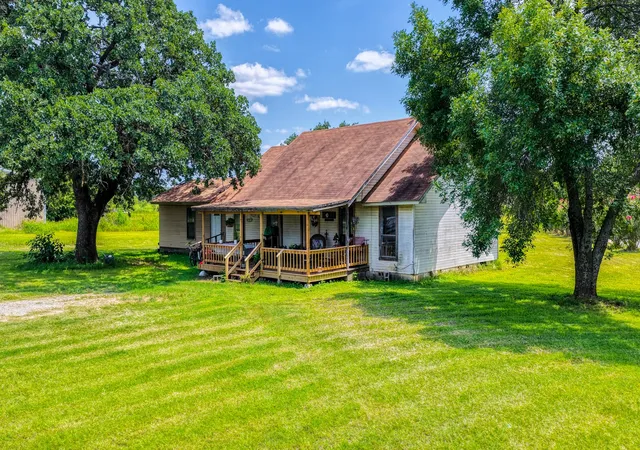 Photo 32 of Single family home for sale at 2334 N Bosley Rd, Santo, TX 76472 | MLS# 21314977 | Listing updated on 2026-09-22