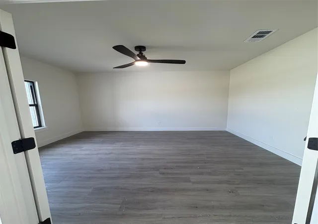 Photo 3 of Single family home for sale at 205 Reliance Rd, Godley, TX 76044 | MLS# 21321111 | Listing updated on 2026-07-04