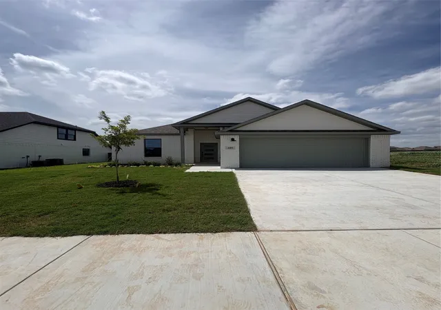 Photo 1 of Single family home for sale at 209 Reliance Rd, Godley, TX 76044 | MLS# 21321154 | Listing updated on 2026-07-04