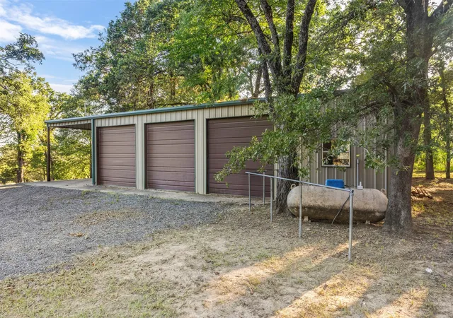 Photo 1 of Single family home for sale at 8412 County Road 4084, Scurry, TX 75158 | MLS# 21320302 | Listing updated on 2026-09-27