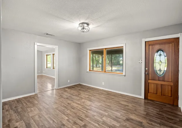 Photo 4 of Single family home for sale at 8412 County Road 4084, Scurry, TX 75158 | MLS# 21320302 | Listing updated on 2026-09-27