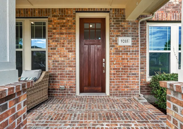 Photo 3 of Single family home for sale at 9205 Lamar St, Rowlett, TX 75089 | MLS# 21318522 | Listing updated on 2026-10-02