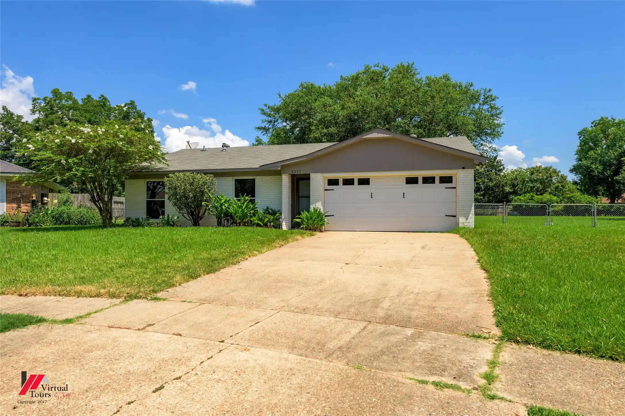 Photo 1 of Single family home for sale at 2217 General York, Bossier City, LA 71112 | MLS# 21320999 | Listing updated on 2026-10-28