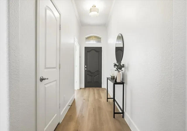 Photo 3 of Sale Pending at 1109 Nottingham Trl, Fort Worth, TX 76179 | MLS# 21321232 | Listing updated on 2026-07-19