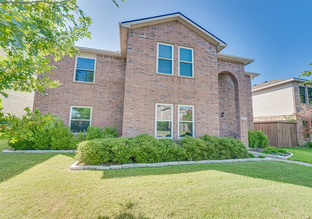 Photo 3 of Single family home for sale at 1495 Hickory Creek Ln, Rockwall, TX 75032 | MLS# 21319663 | Listing updated on 2026-07-27