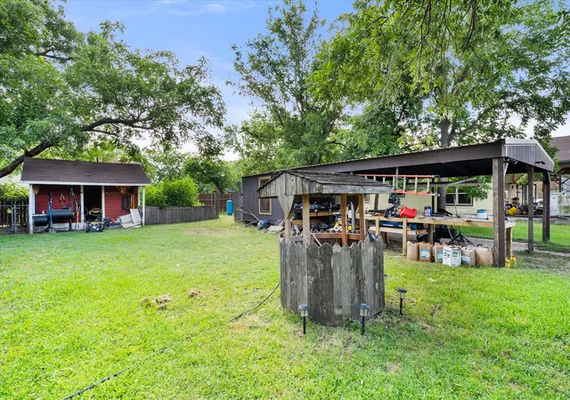 Photo 20 of Single family home for sale at 101 S Wright Ave, Kerens, TX 75144 | MLS# 21318558 | Listing updated on 2026-08-27