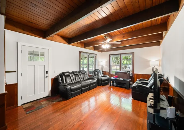 Photo 2 of Single family home for sale at 101 S Wright Ave, Kerens, TX 75144 | MLS# 21318558 | Listing updated on 2026-08-27