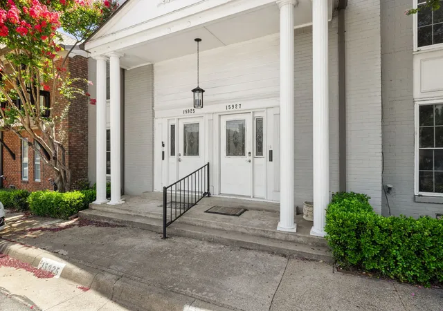 Listing Photo 1 - Condo for sale in building located at 15927 Preston Rd, Dallas, TX 75248 - Unit #1005
