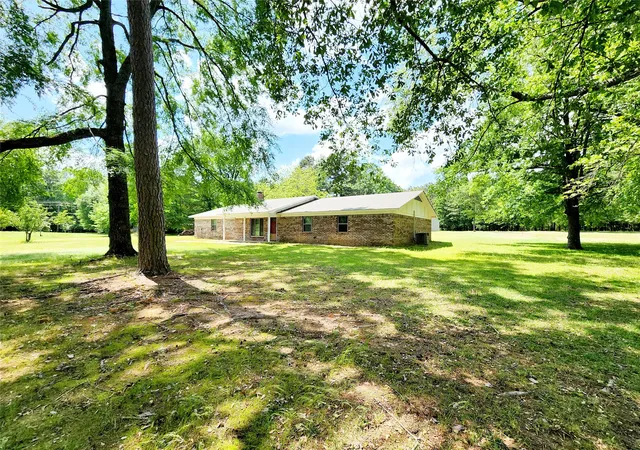 Homes for sale in Texarkana, TX | 3514 Buchanan Loop Rd, Texarkana, TX 75501 | MLS# 21321293