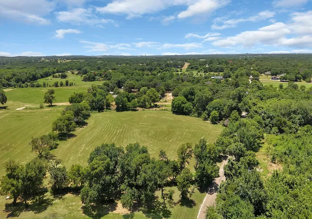 Photo 3 of Sale Pending at 255 W Bethesda Rd, Burleson, TX 76028 | MLS# 21315401 | Listing updated on 2026-08-22