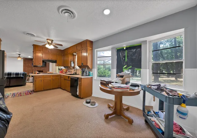 Photo 3 of Single family home for sale at 305 W Bethesda Rd, Burleson, TX 76028 | MLS# 21315420 | Listing updated on 2026-07-04