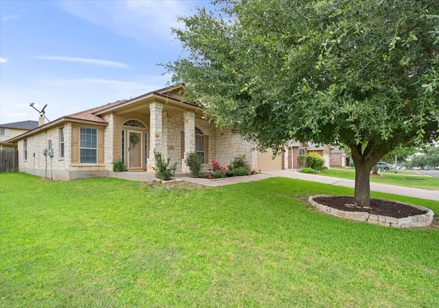 3rd image of 6537 Mundo Dr, Waco, TX 76712 | MLS# 21321357