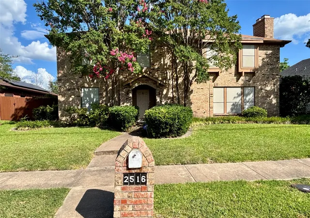 Photo 1 of Single family home for sale at 2516 Creek Crossing Rd, Mesquite, TX 75181 | MLS# 21321403 | Listing updated on 2026-08-22