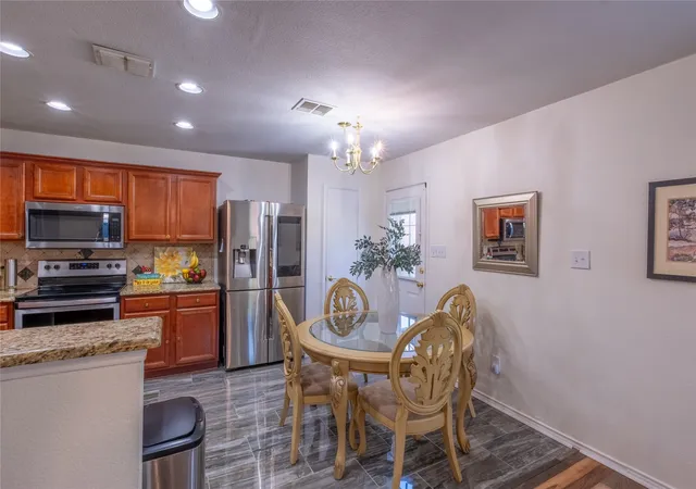 5th image of 1628 Jewel Ln, Little Elm, TX 75036 | MLS# 21307929