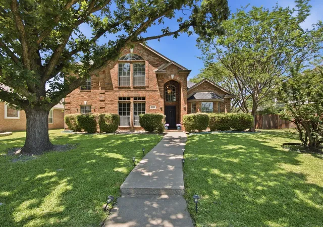 Photo 1 of Single family home for sale at 5707 Manchester Dr, Richardson, TX 75082 | MLS# 21317597 | Listing updated on 2026-09-01