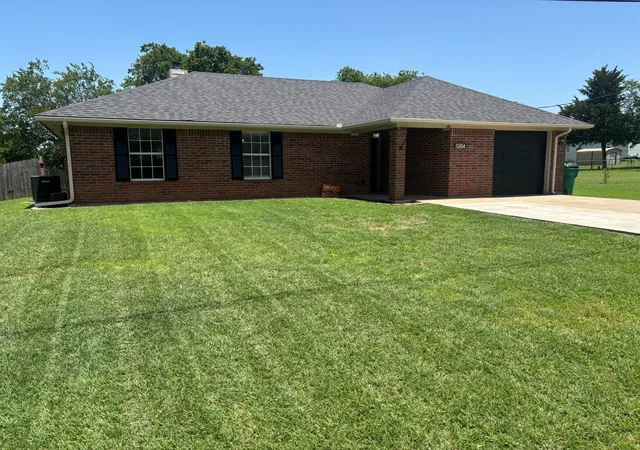 Homes for sale in Nocona, TX | 1204 Cooke St, Nocona, TX 76255 | MLS# 21316291