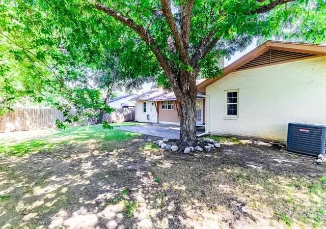 26th image of 1106 Coronet St, Irving, TX 75062 | MLS# 21320609