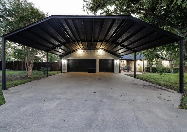 Homes for sale in Leonard, TX | 511 S Sulphur St, Leonard, TX 75452 | MLS# 21321297