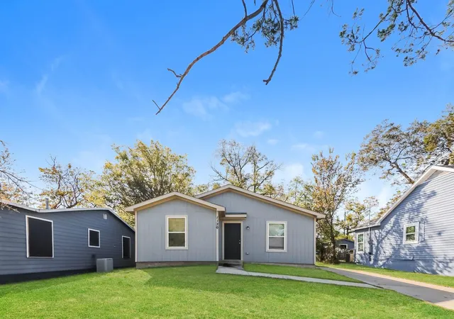 Homes for sale in Denison, TX | 1120 W Owing St, Denison, TX 75020 | MLS# 21317128