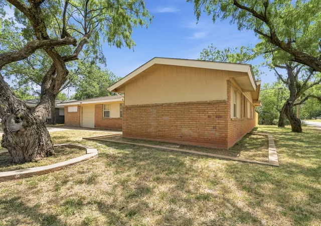 Homes for sale in Abilene, TX | 1801 Mimosa Dr, Abilene, TX 79603 | MLS# 21321229