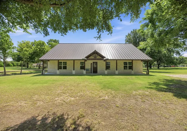 1st image of 2301 County Road 1112, Farmersville, TX 75442 | MLS# 21321495