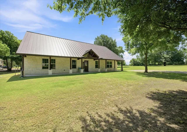 3rd image of 2301 County Road 1112, Farmersville, TX 75442 | MLS# 21321495