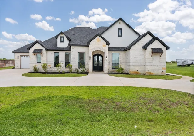 Photo 1 of Single family home for sale at 8224 Harvest Dr, Grandview, TX 76050 | MLS# 21319145 | Listing updated on 2026-08-17