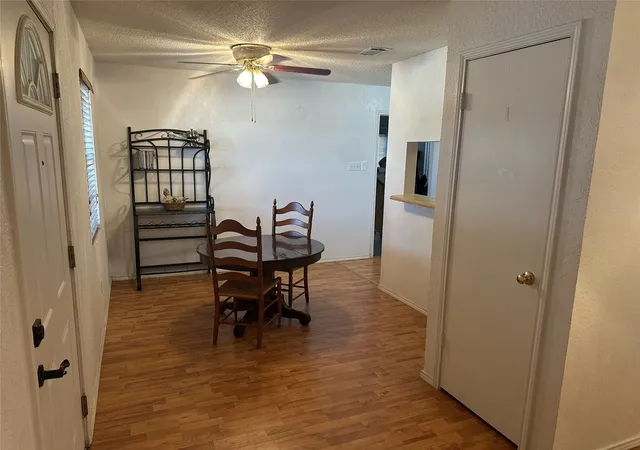 Photo 4 of Sale Pending at 800 Pine Mountain Dr, Burleson, TX 76028 | MLS# 21321498 | Listing updated on 2026-07-18