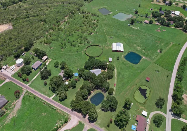 Photo 3 of Sale Pending at 8991 County Road 156, Kaufman, TX 75142 | MLS# 21320372 | Listing updated on 2026-09-29