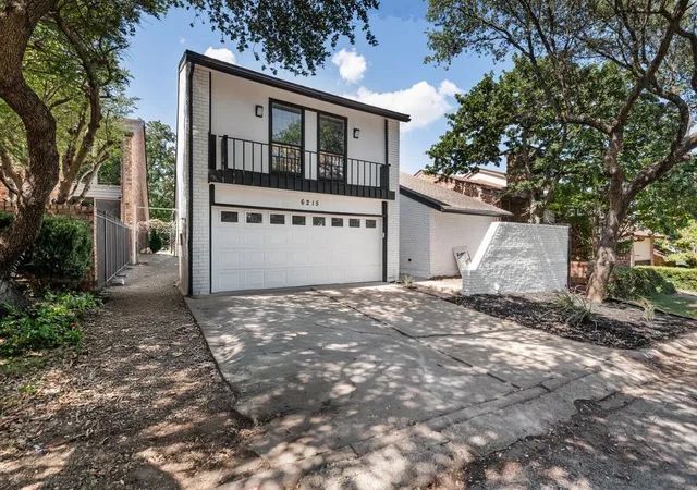 Photo 1 of Single family home for sale at 6215 Post Oak Ter, Fort Worth, TX 76112 | MLS# 21321511 | Listing updated on 2026-08-25