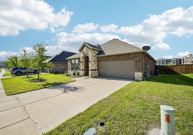 Photo 1 of Single family home for sale at 400 Penn St, Anna, TX 75409 | MLS# 21317980 | Listing updated on 2026-07-16