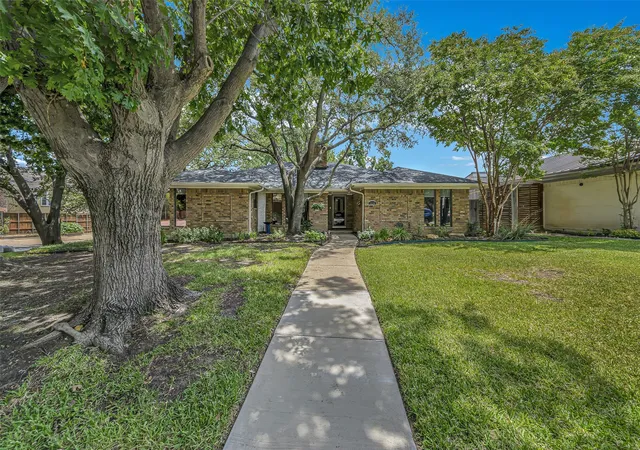 Photo 1 of Single family home for sale at 4020 Flintridge Dr, Irving, TX 75038 | MLS# 21321563 | Listing updated on 2026-07-06