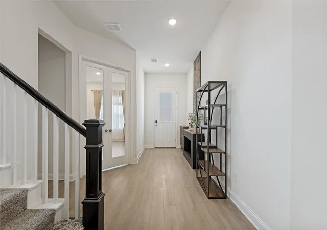 Photo 4 of Single family home for sale at 7104 Manhattan Dr, Rowlett, TX 75088 | MLS# 21319935 | Listing updated on 2026-10-08
