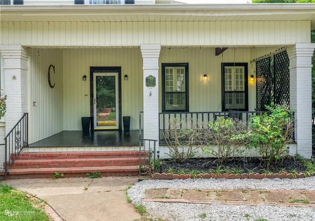 3rd image of 857 Prospect St, Shreveport, LA 71104 | MLS# 21320782