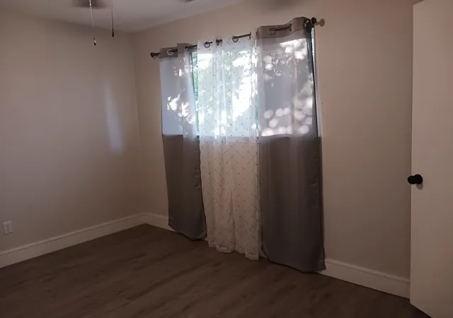 Photo 3 of Townhouse for sale at 1800 Ridgeview Plz, Mesquite, TX 75149 | MLS# 21321584 | Listing updated on 2026-08-22