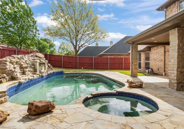 Photo 2 of Single family home for sale at 2700 Timberwood Dr, Flower Mound, TX 75028 | MLS# 21311503 | Listing updated on 2026-08-31