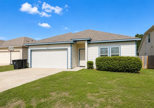 Photo 1 of Single family home for sale at 124 Canales Cir, Greenville, TX 75401 | MLS# 21321581 | Listing updated on 2026-08-24