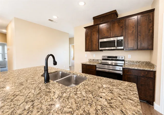 Photo 2 of Single family home for sale at 124 Canales Cir, Greenville, TX 75401 | MLS# 21321581 | Listing updated on 2026-08-24